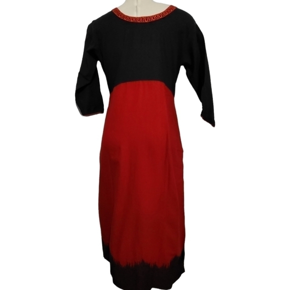 Women's Tunic Size 40(S) Deep Red and Black NWOT - Picture 4 of 6